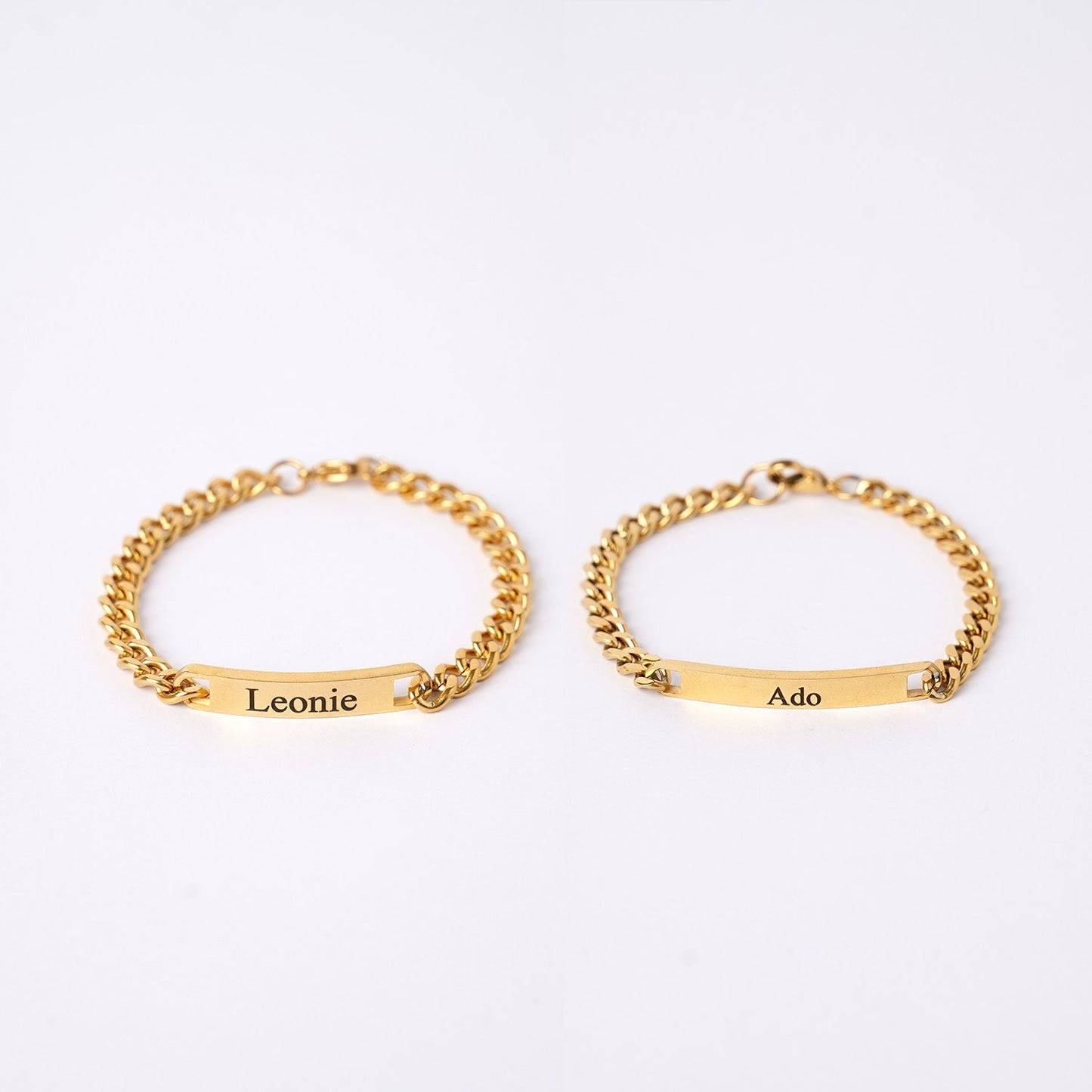 Partner bracelets with engraving