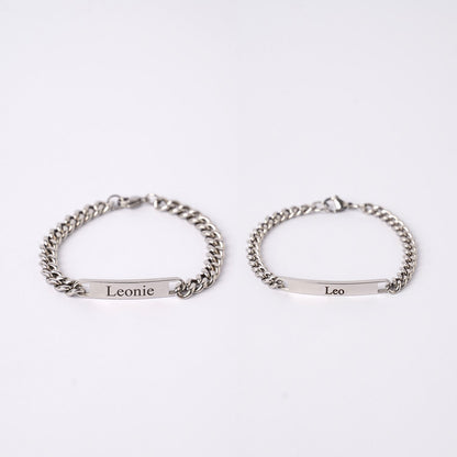 Partner bracelets with engraving