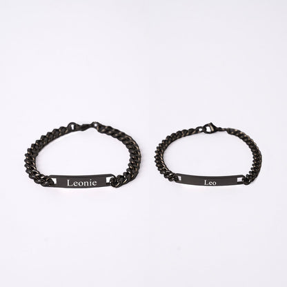 Partner bracelets with engraving
